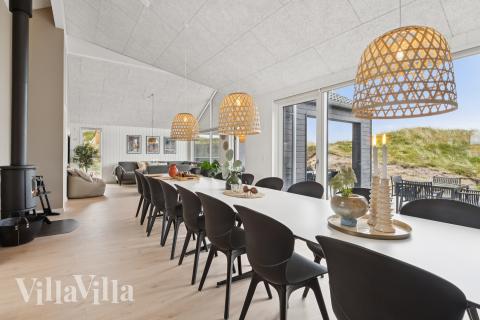 Opholdsrum med plads til 18 i luksushus nr. 918.