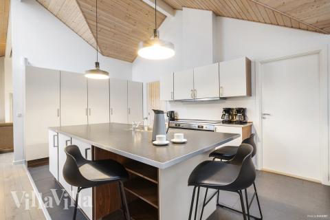 Køkkenet i luksushus nr. 196 er godt indrettet.