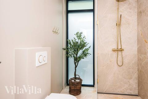 Ét af badeværelserne i luksushus nr. 941