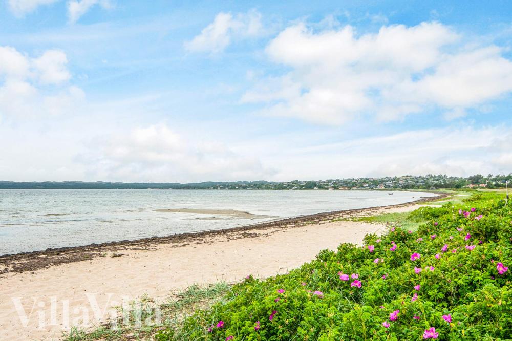 Den dejlige strand nær luksushus 941 ved Østjylland.