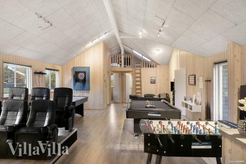 Ud over de mange timer, man kan bruge i husets pool-afdeling, så byder luksushus 314 også på billard/bordtennis og dart