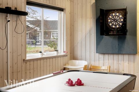 Luksushus 314 til 20 personer byder på et stort aktivitetsrum med bl.a. billard og dart