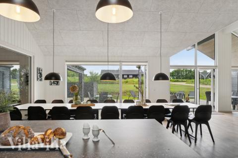 Velindrettet køkken i luksushus nr. 943 i Vestjylland.