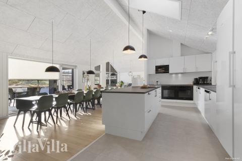 Køkkenet i luksushus nr. 816 er godt indrettet.