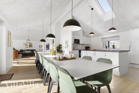 Opholdsrum med plads til 20 i luksushus nr. 816.