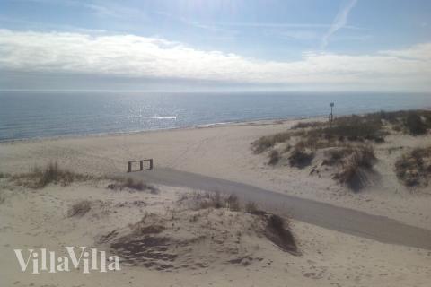 Stranden nær luksushus nr. 251.