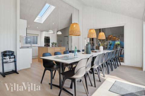 Det store lyse opholdrum i luksushus nr. 776 til 18.