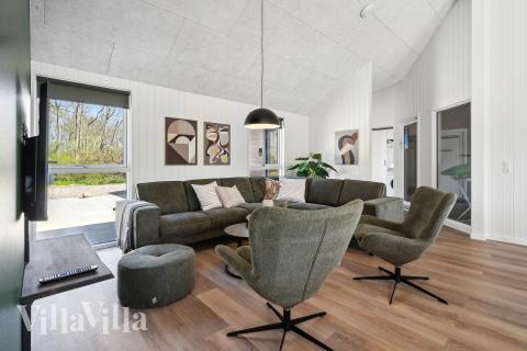 Sofahjørnet i luksushus 777 i Tyskland.