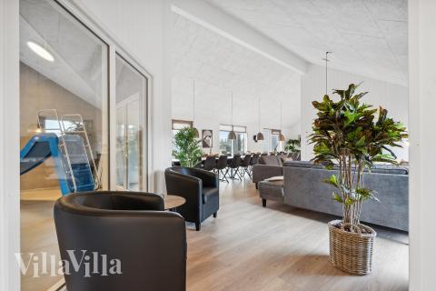 Den rummelige entre i luksushus nr. 779 i Tyskland