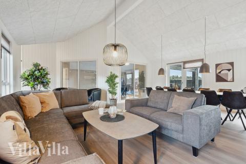 Sofahjørnet i luksushus 781 i Tyskland.