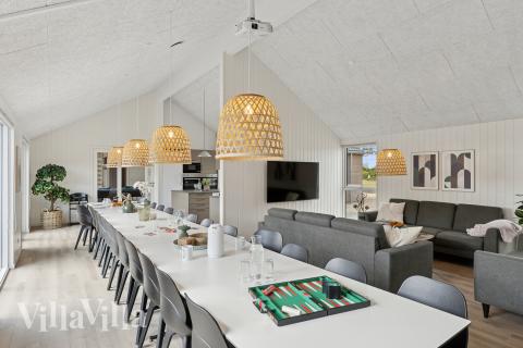 Det store lyse opholdrum i luksushus nr. 780 til 26.