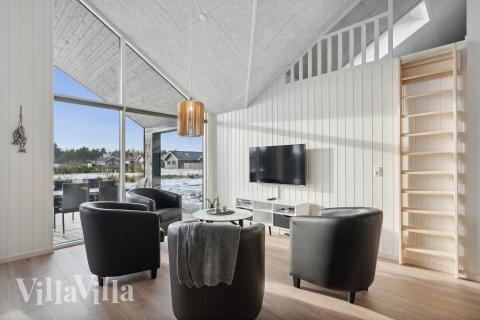 Aktivitetsrum i luksushus nr. 782 med 9 soveværelser og plads til 24 personer.