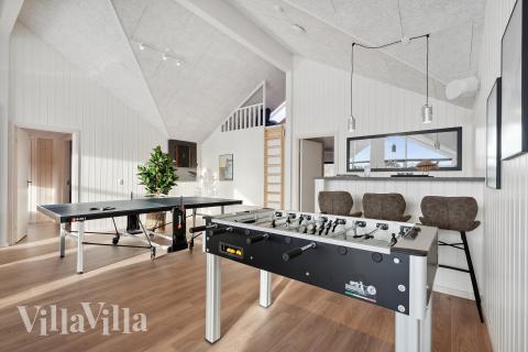 Dyst i sommerhusets aktivitetsrum, når I besøger luksushus nr. 782 i Tyskland.