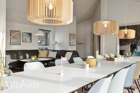 Opholdsrum med plads til 24 i luksushus nr. 782.