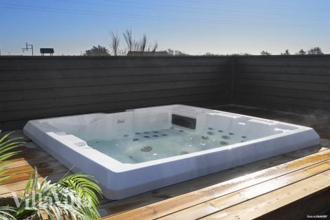 Slap af i spaen i luksushus nr. 528 i Vestjylland.