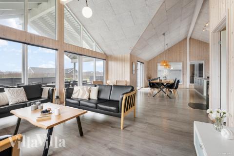 Sofahjørnet i luksushus 322 i Fyn og øer.