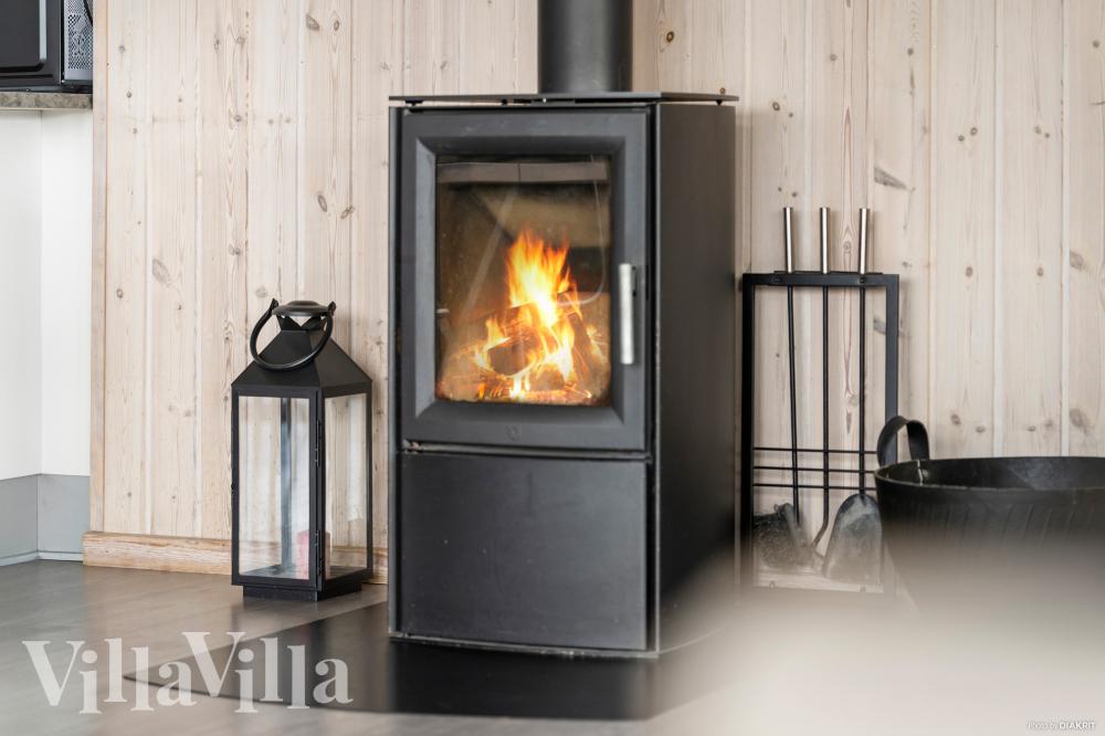 Der er mulighed for hygge i sommerhusets sofaarrangement, når I besøger luksushus nr. 322