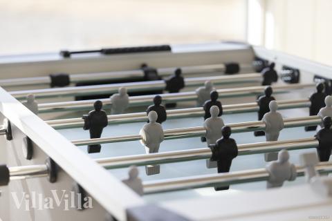 Dyst i sommerhusets aktivitetsrum, når I besøger luksushus nr. 907 i Fyn og øer.