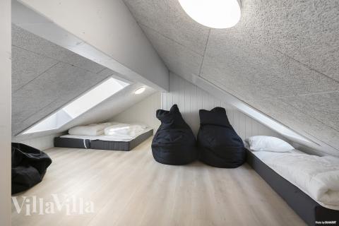 Nogle af de 18 sovepladser findes på hemsen i luksushus nr. 907