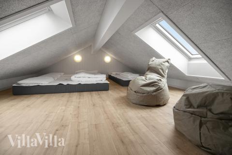 Nogle af de 14 sovepladser findes på hemsen i luksushus nr. 928