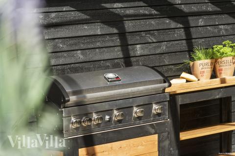 Stor terrasse ved luksushus nr. 273 i Vestjylland.