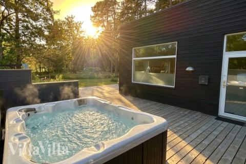 Der er spabad og 8 soveværelser i luksushus nr. 641.