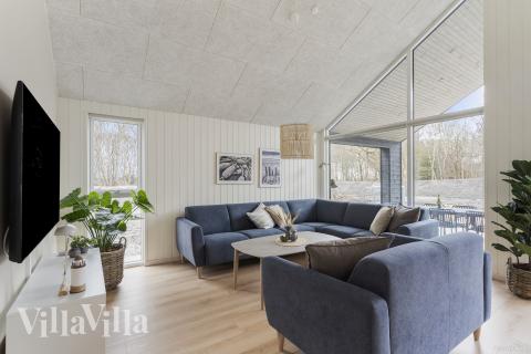 Sofahjørnet i luksushus 918 i Vestjylland.