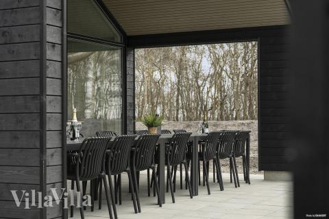 Nyd en grillaften på terrassen i luksushus nr. 918 i Vestjylland