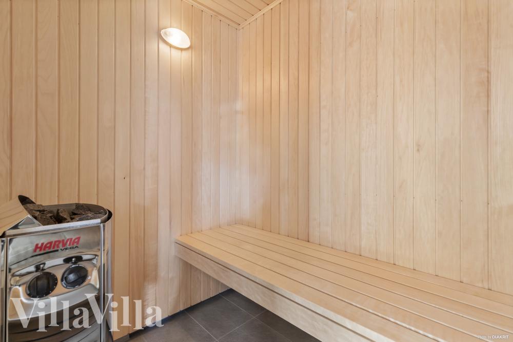 Nyd varmen i saunaen i luksushus nr. 822 til 30 personer