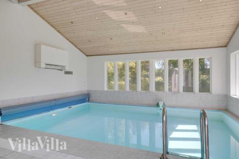 Den lækre pool i luksushuse nr. 963 til 10 personer