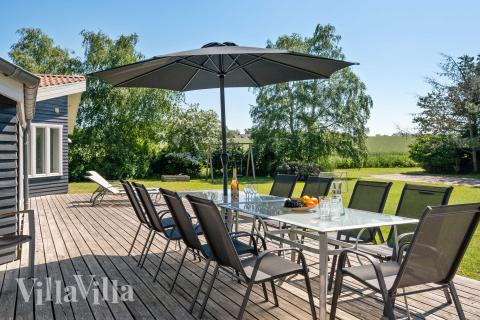 Luksushus nr. 963 har en dejlig terrasse med gode havemøbler til 10 personer.