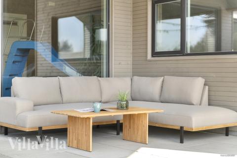 Stor terrasse ved luksushus nr. 560 i Vestjylland.