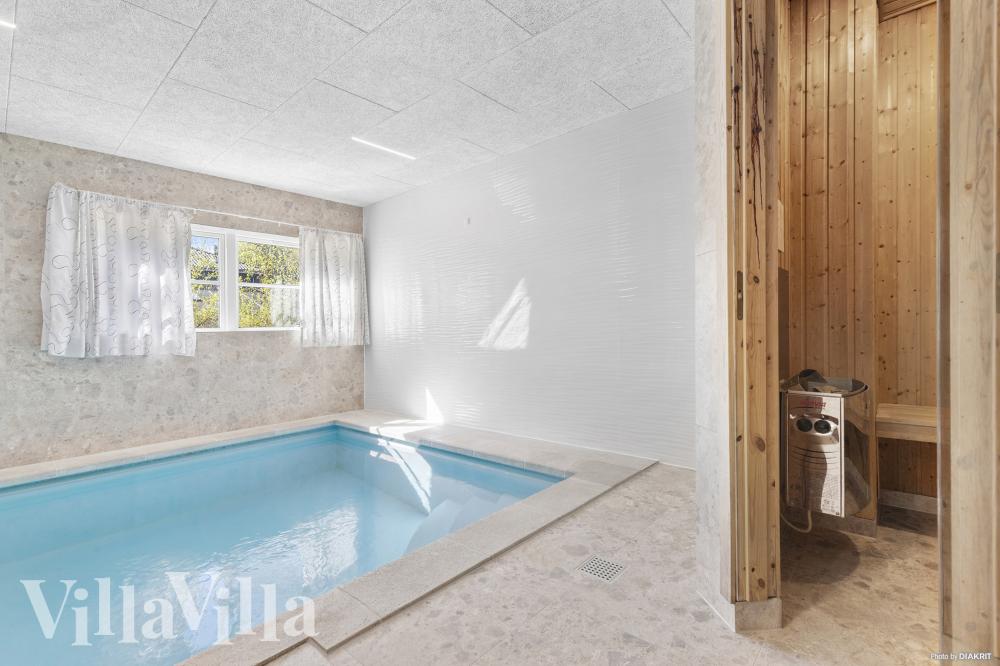 Den lækre pool i luksushuse nr. 247 til 20 personer