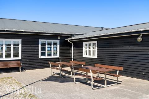 Luksushus nr. 952 har en dejlig terrasse med gode havemøbler til 30 personer.