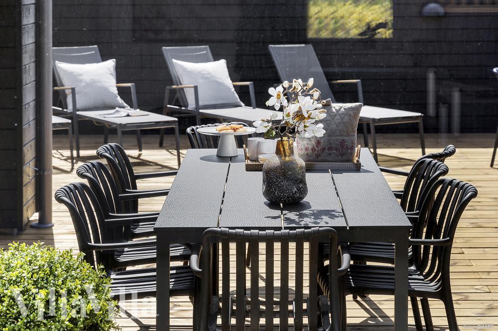 Nyd en grillaften på terrassen i luksushus nr. 931 i Østjylland