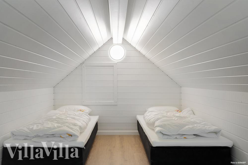 Nogle af de 14 sovepladser findes på hemsen i luksushus nr. 557