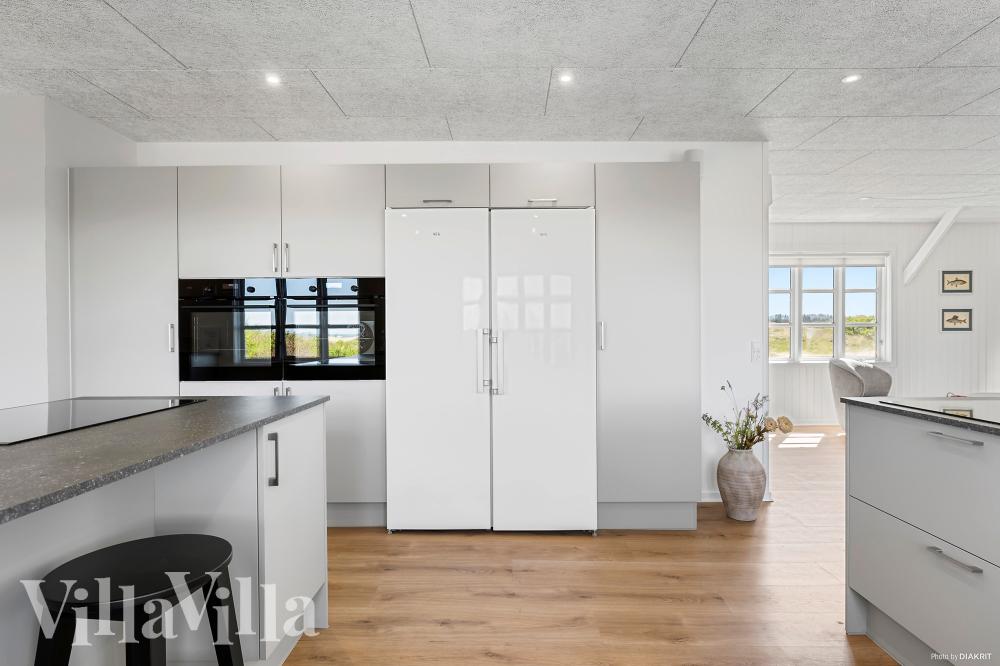 Velindrettet køkken i luksushus nr. 952 i Nordjylland.