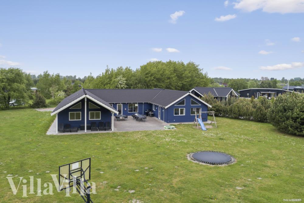 Flot sommerhus nr. 314 med god plads til op til 20 personer