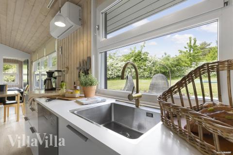 Velindrettet køkken i luksushus nr. 964 i Østjylland.
