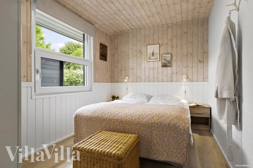 Der er mulighed for hygge i sommerhusets sofaarrangement, når I besøger luksushus nr. 964