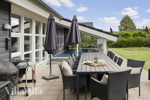 Stor terrasse ved luksushus nr. 964 i Østjylland.