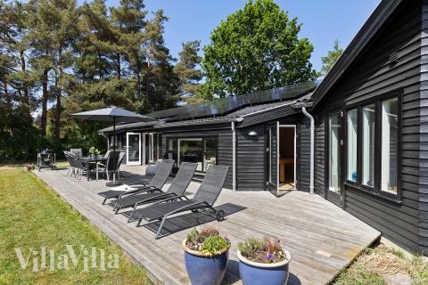 Luksushus nr. 963 har en dejlig terrasse med gode havemøbler til 10 personer.
