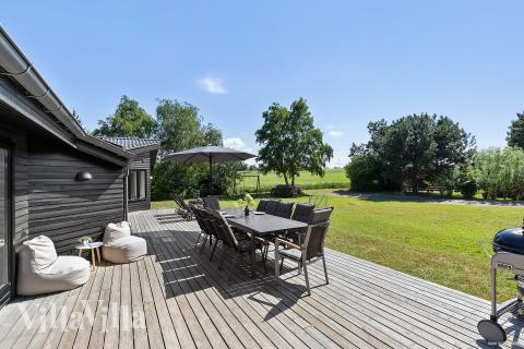 Stor terrasse ved luksushus nr. 963 i Nordsjælland.