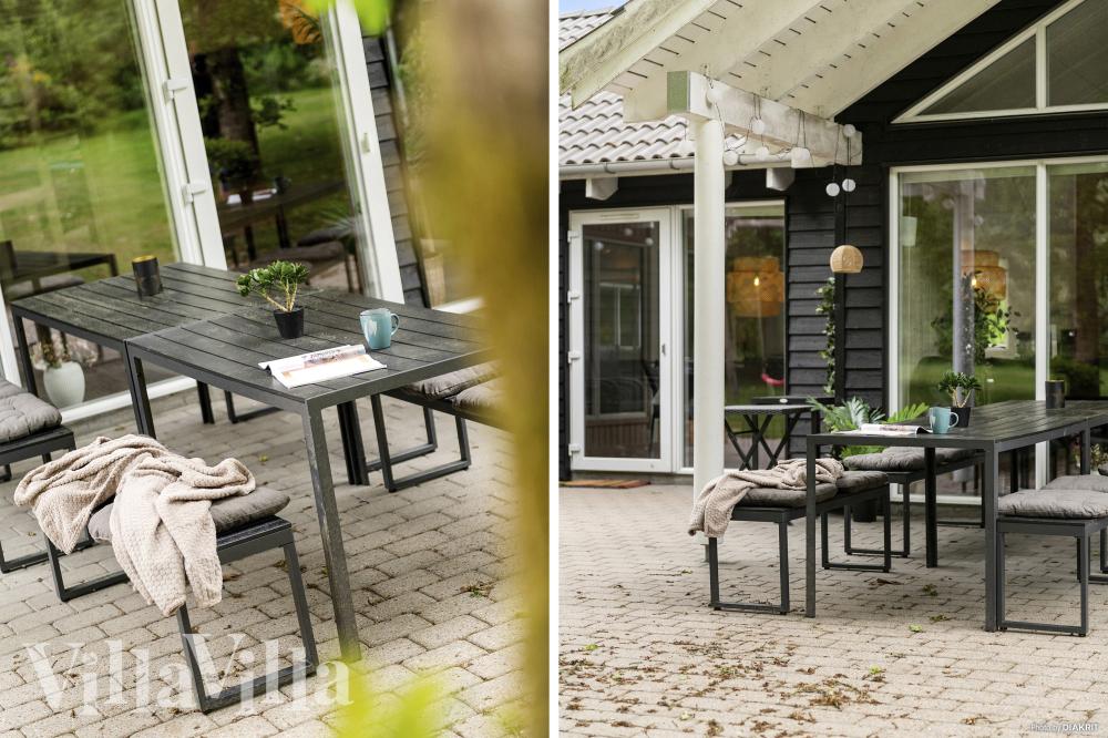 På terrassen i sommerhus nr. 313 er der plads til 18 personer.