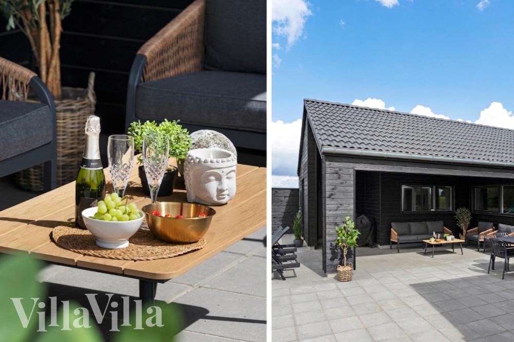 På terrassen i sommerhus nr. 915 er der plads til 16 personer.
