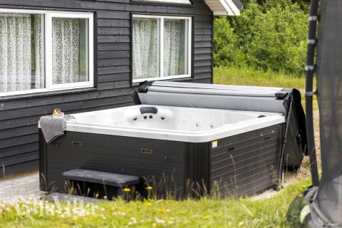 Nyd varmen i spaen i luksushus nr. 491 i Sydjylland
