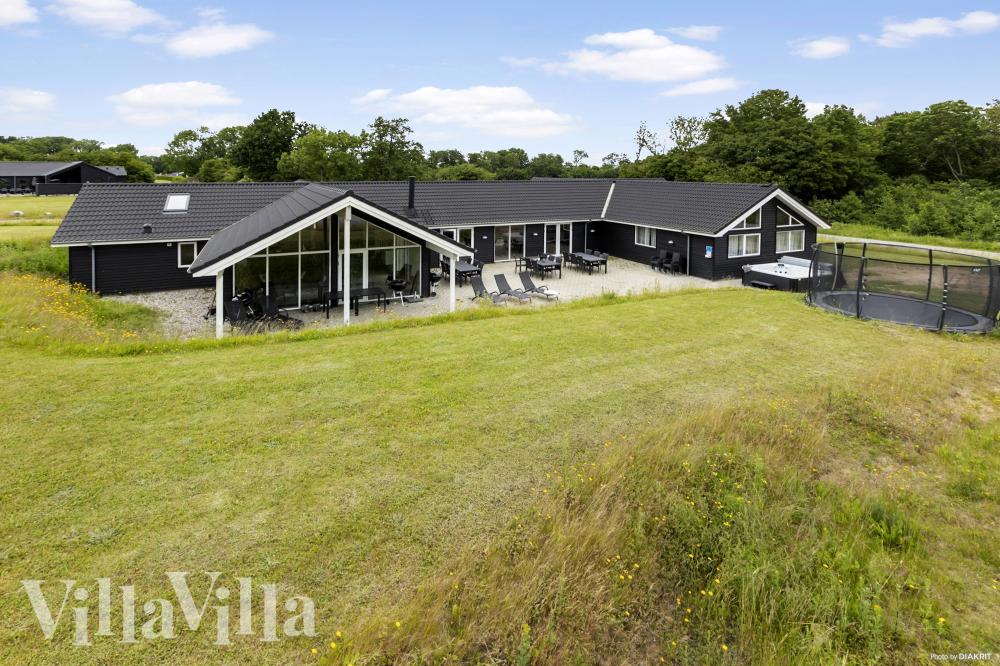 Dette skønne poolhus nr. 491 med plads til 30 personer ligger i Sydjylland