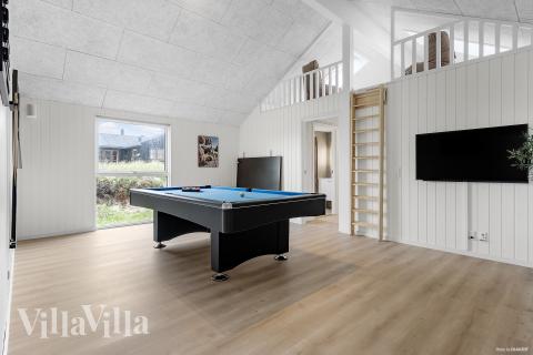Ud over de mange timer, man kan bruge i husets pool-afdeling, så byder luksushus 929 også på billard/bordtennis og dart