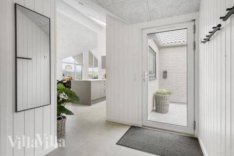 Den rummelige entre i luksushus nr. 929 i Vestjylland