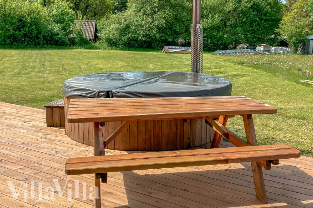 Luksushus nr. 981 har en dejlig terrasse med gode havemøbler til 14 personer.